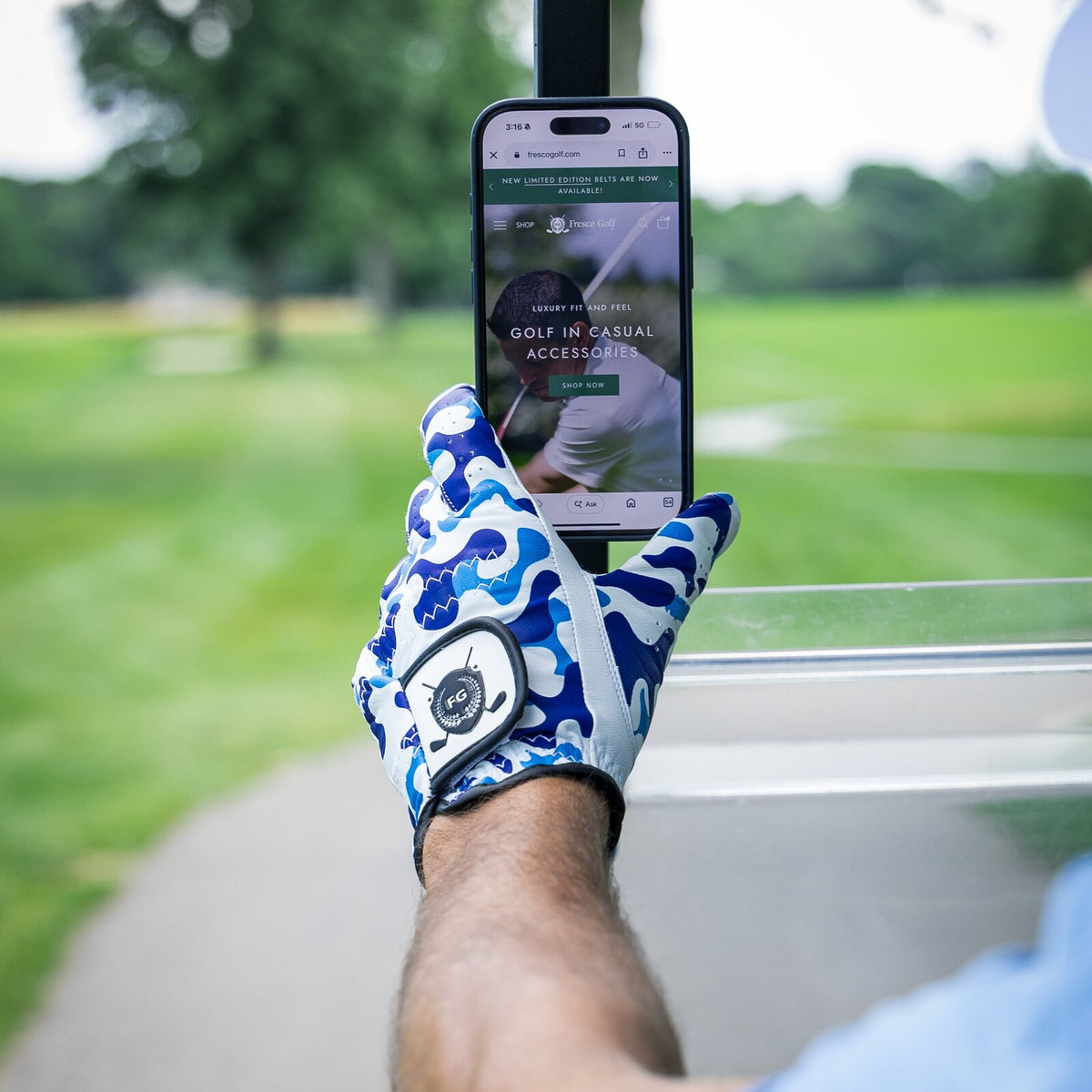 Fresco Golf Magnetic Golf Cart Phone Holder